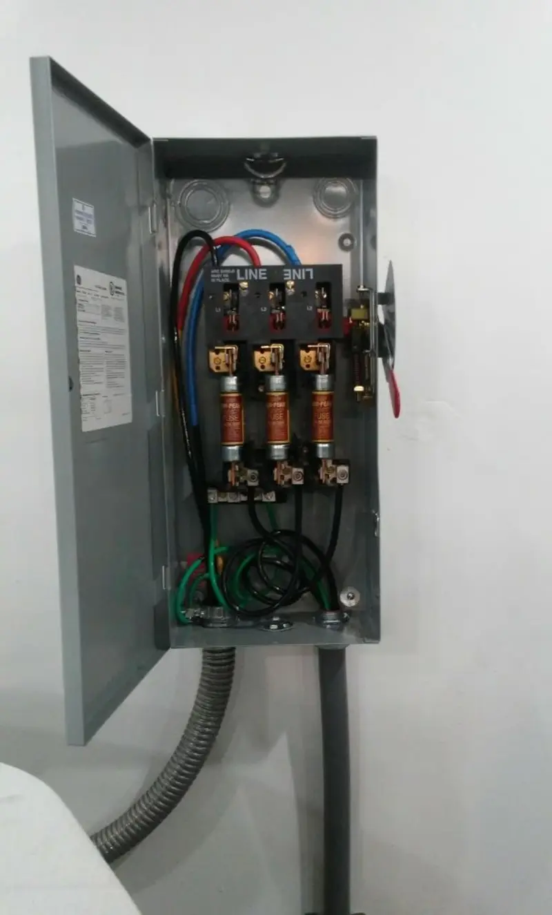 Three-phase disconnect switch installed for Electrical Wiring & Rewiring in Simonton Lake